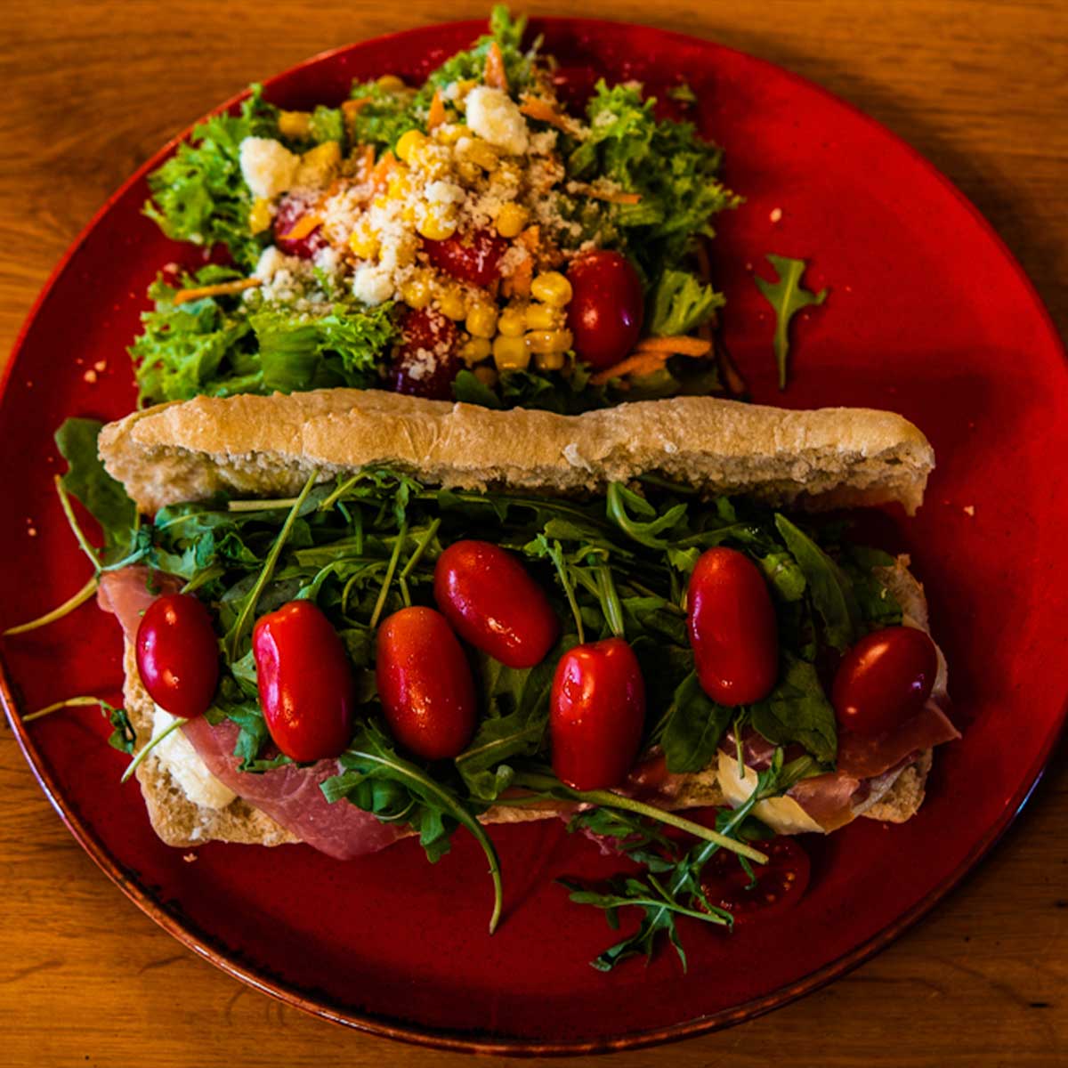 Ciabatta sandwich with prosciutto